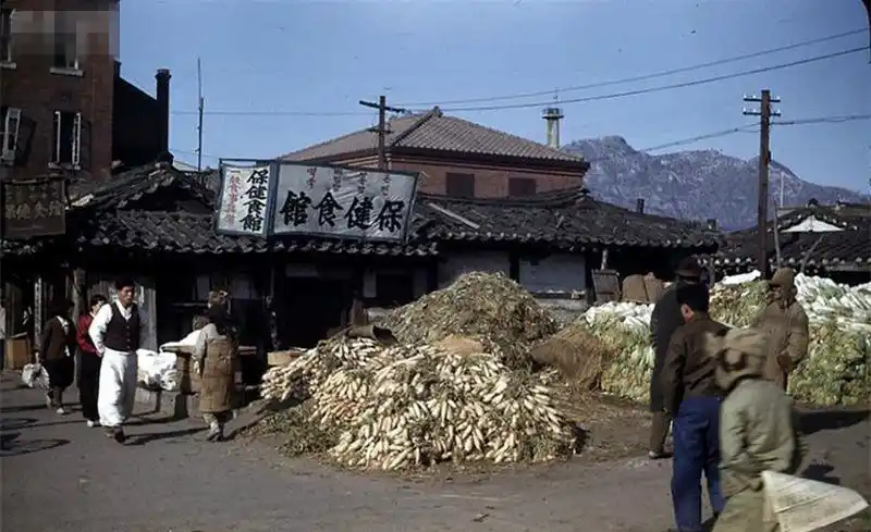 40年代的韩国像极了中国, 但人家死活不肯承认与中国有关系