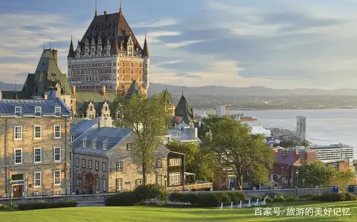芳提娜克古堡酒店是加拿大魁北克市的地标性建筑