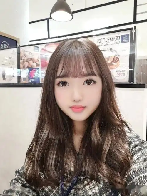 继摩托辣妹后日推又一素颜美女翻车网友信息量好大