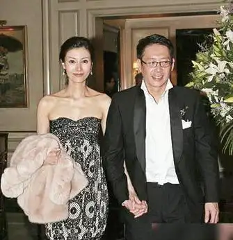 天上人间创始人曾跟李嘉欣传出恋情他如今怎么样了