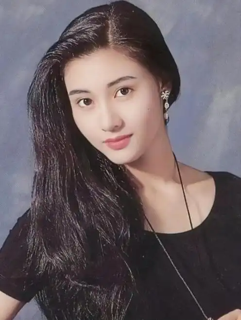 李嘉欣:从年轻时的绝美容颜到与刘銮雄的分手揭秘