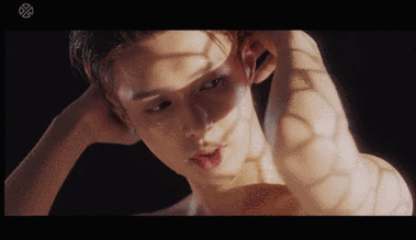 张艺兴微信套图