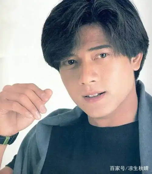 最帅香港四大男星,老照片个个帅气有型,你被谁撩到了?