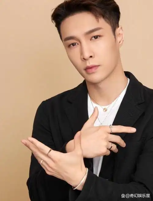 近日,一则关于张艺兴现身医院的新闻引起了广泛关注.