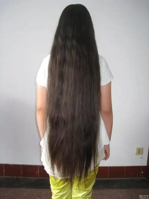 一刀剪下少女一米柔顺细 剪发_中国长发