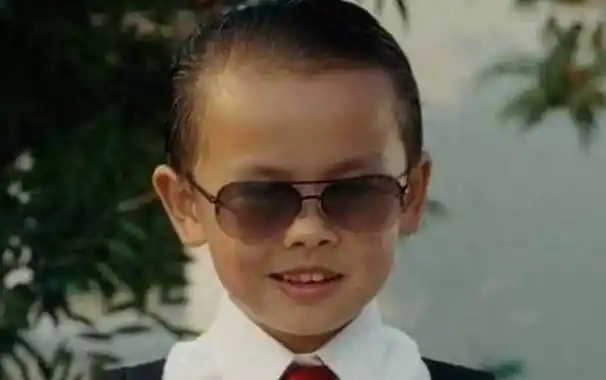 富二代|她曾扮演《长江七号》的富二代,如今长成大美女,真是女大十八