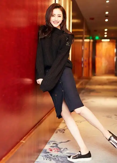 2017新款欧美春秋新款张天爱明星同款黑色斜肩扣针织衫 毛衣