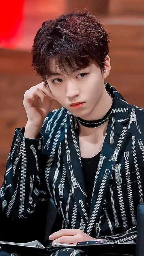 tfboys分享200730王俊凯各类造型合集帅哥完美诠释百变造型