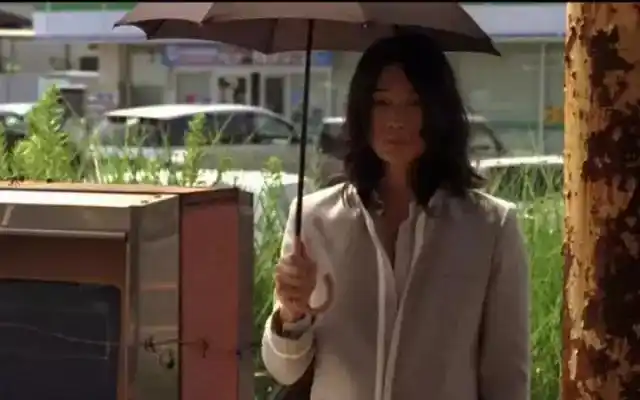 top 6 漆原凌战斗力82 防御力60 统御力60第二部出场撑一把黑伞屌爆