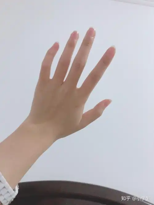 女生的手怎样变好看