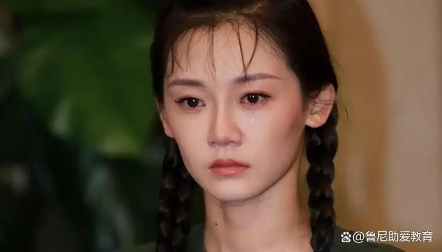 "芳华女主苗苗"