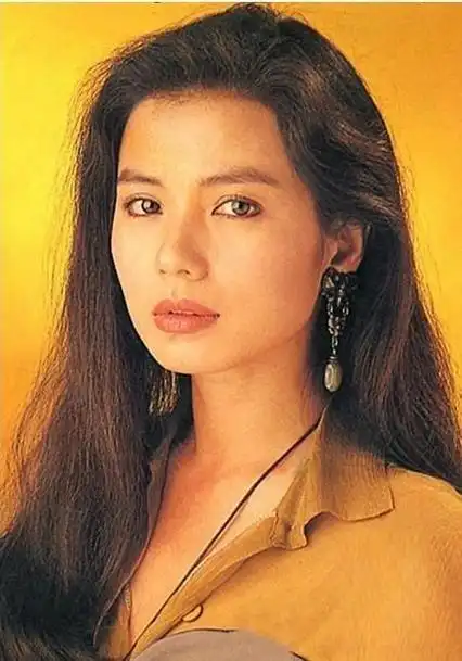 钟楚红年轻的时候长得有多好看?