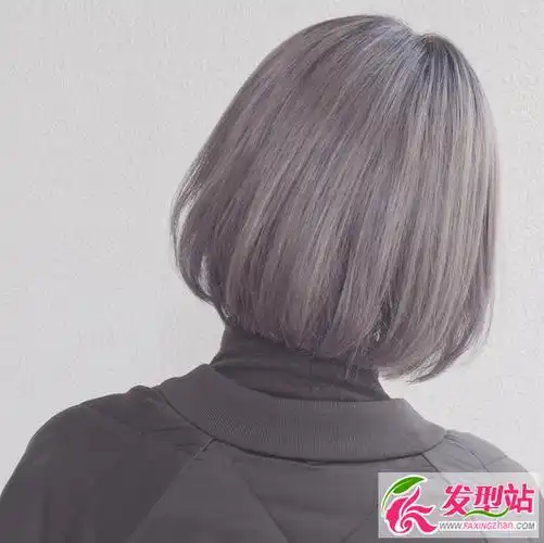 把头发染成五十度灰 灰色系染发正流行!