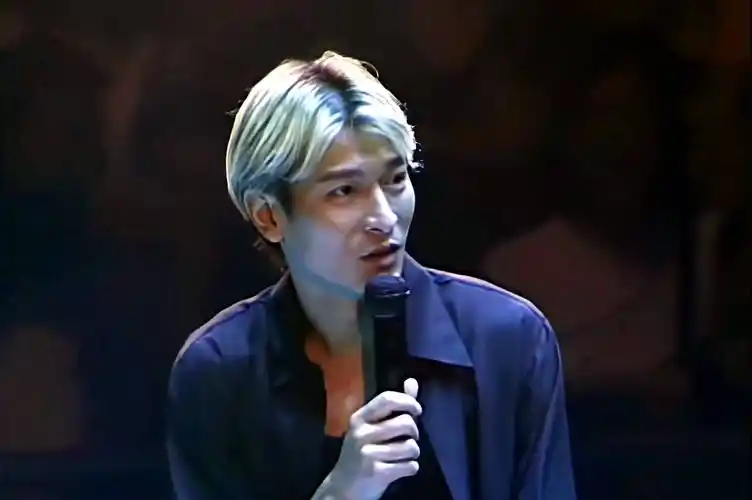 以现在眼光看刘德华99演唱会依旧超前,打碎了当年对他质疑的人_华仔