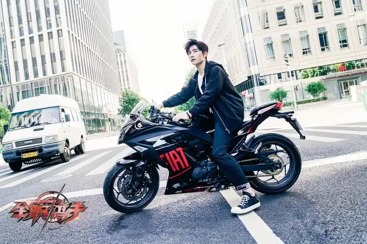 杨洋- 堆糖,美图壁纸兴趣社区