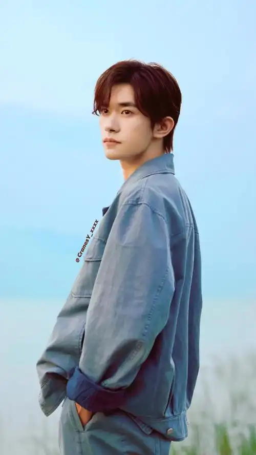 易烊千玺丨特仑苏丨壁纸96#易烊千玺沙漠写真#(61 修图丨禁搬运丨