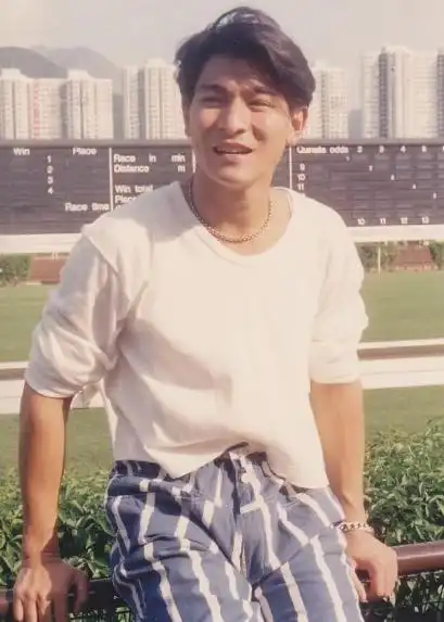 43岁杨丽娟现状:月薪2000至今无人敢娶,对刘德华仍有埋怨