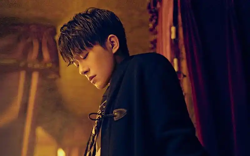 易烊千玺十八岁杂志写真图片壁纸