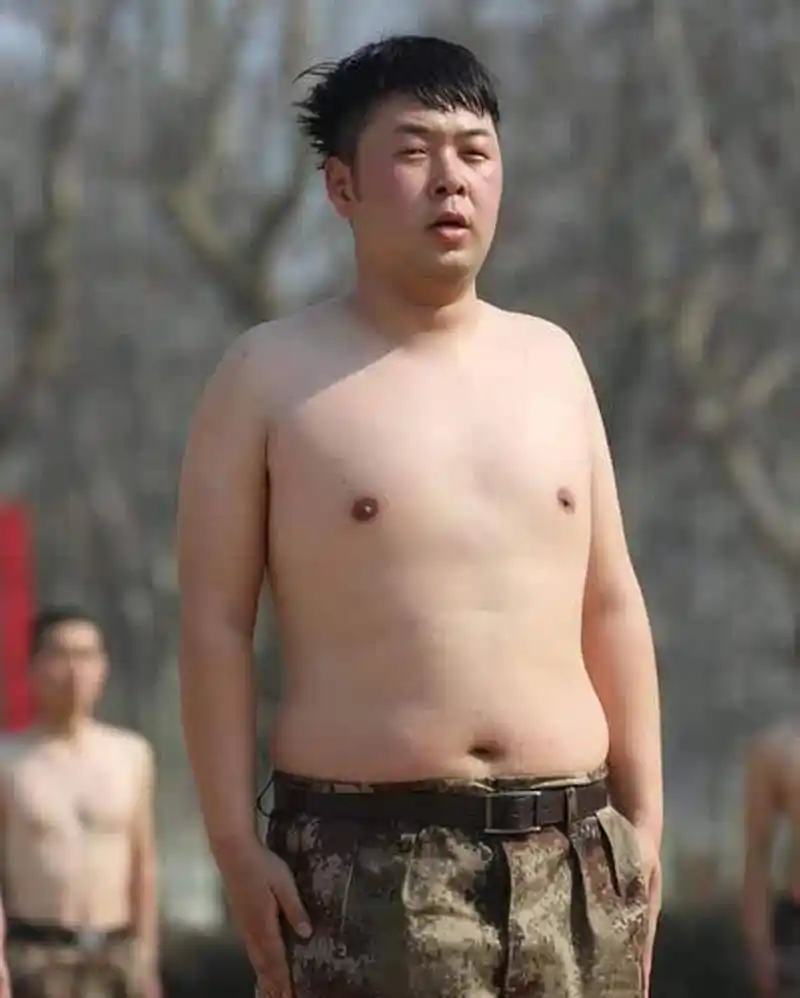 都说杜海涛瘦了之后不好看,那来看看他胖的时候的照片.