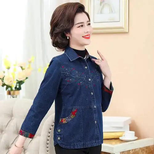 中老年牛仔外套女秋装新款50岁中年妈妈春秋纯棉上衣老年人薄夹克