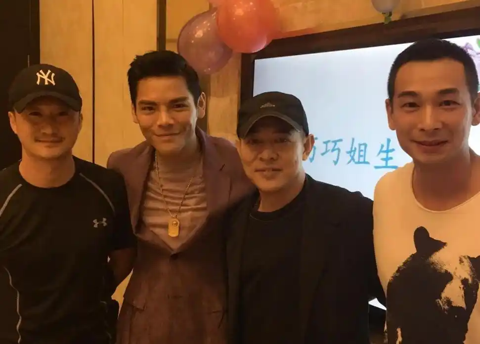 他是李连杰唯一的徒弟,在娱乐圈无人敢惹,却一直红不起来