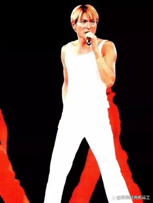 一头中分金发,99年的刘德华真的是巅峰