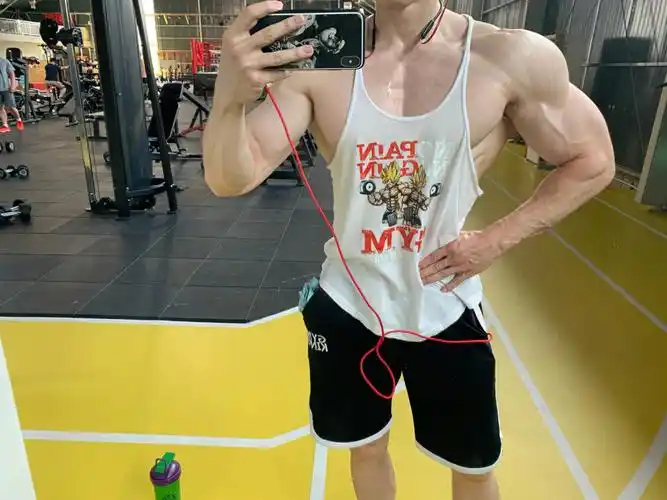 健身  #腹肌  #我的自拍分享