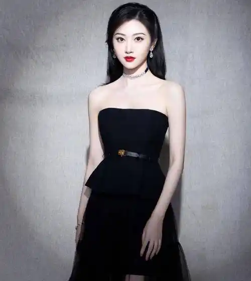 曝景甜陈晓二搭清末剧《大商人》,朱亚文杨蓉作配,主角压力大喽_合作