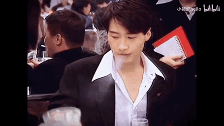 黎明,太双标了吧