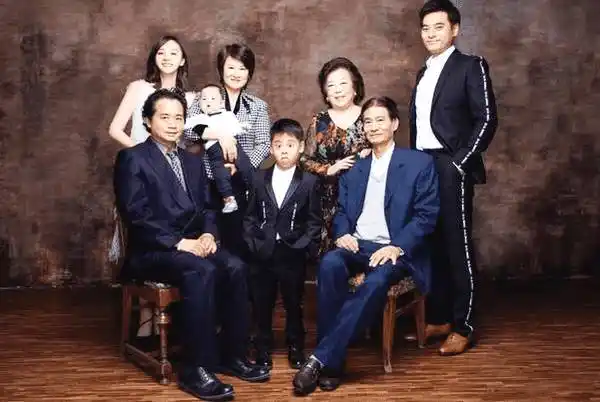 网友:娱乐圈的清流