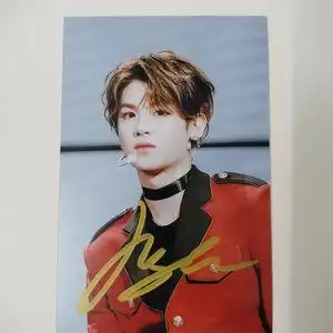 黄明昊justin亲笔签名照同款写真六寸珍藏纪念品送同学应援礼品