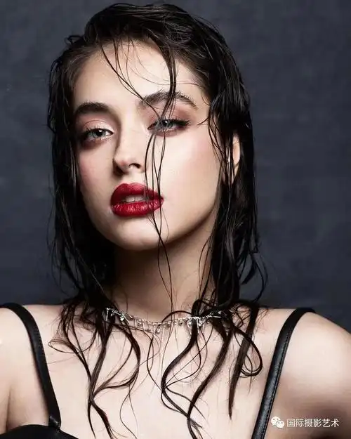 写真:神态各异的美女|艺术|收藏|模特|人像摄影_网易