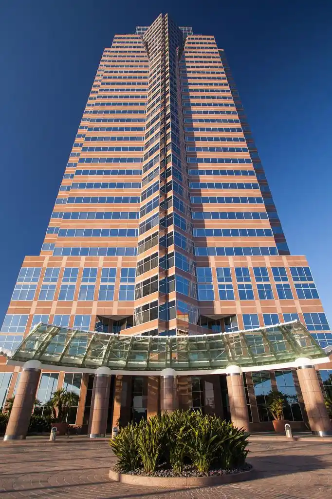 狐狸广场,著名的摩天大楼