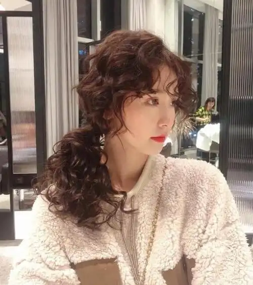 2022最新款卷发发型女,妖娆妩媚性感卷发