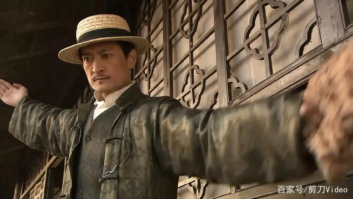 《铁道游击队》李九,两个版本对比,差距咋就这么大呢