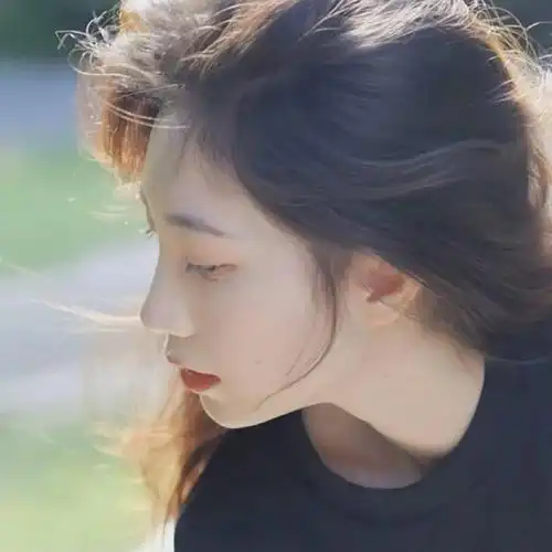 女生头像有人终生怀念某一年的夏天