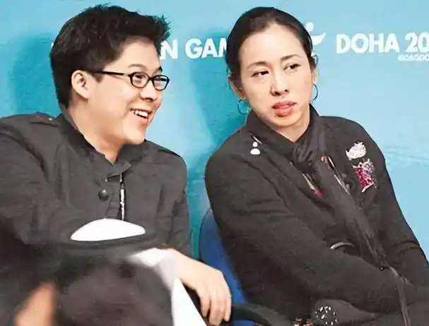 朱玲玲与霍震霆离婚后50岁再嫁豪门如今3个儿子成她的骄傲