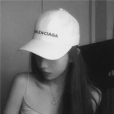 超拽霸气黑白性感女头像