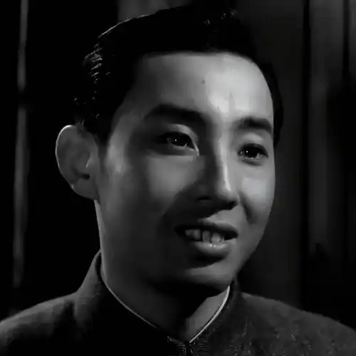 看守官(言小朋饰)高子平是一名地下渗透者,被敌人抓获后叛逃.