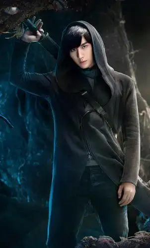 《盗墓笔记之秦岭神树》正在热播,剧中吴邪等人从秦岭的青铜树出来