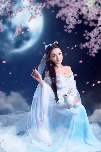 优美的古装写真性感外露