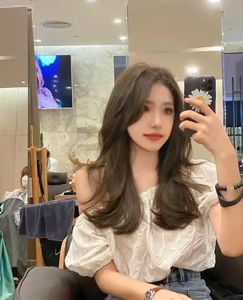 2020流行发型女中长发