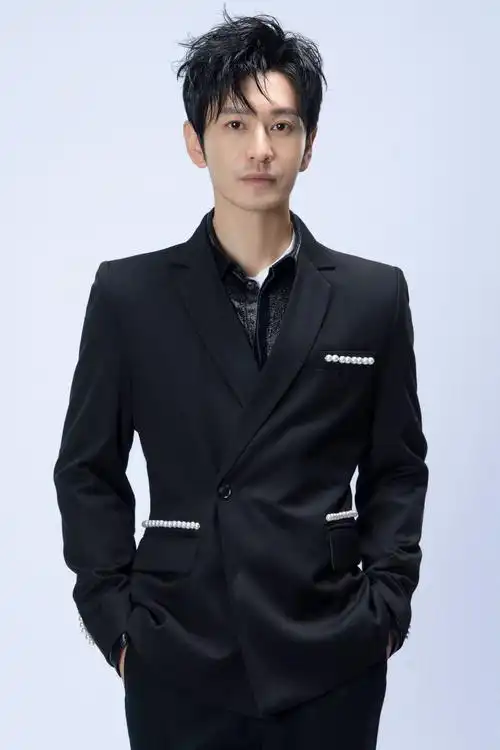 北影节近300部佳片展映黄晓明杨幂段奕宏李少红等推荐观影