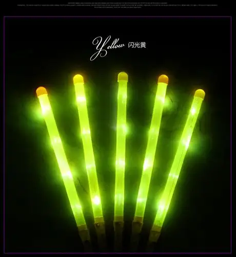 仕彩电子荧光棒中号演唱会道具led七彩闪光儿童夜光棒发光玩具