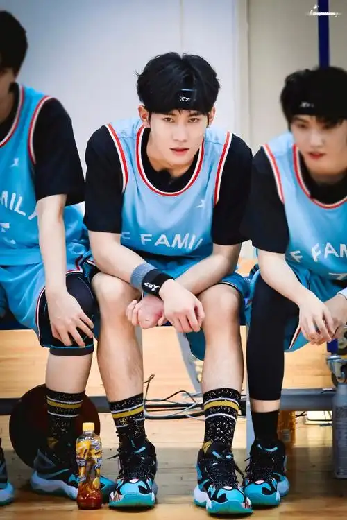 张真源夏季运动会饭拍