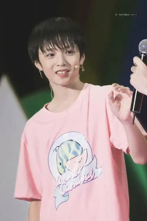 苍穹拥有无尽的闪耀和星辰十七岁生日快乐@时代少年团-刘耀文#刘耀文