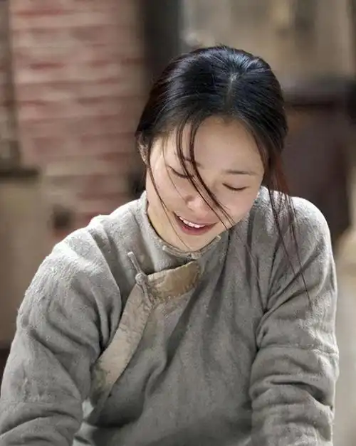 文艺片女神江一燕的人生经历跌宕起伏如今收获平静生活