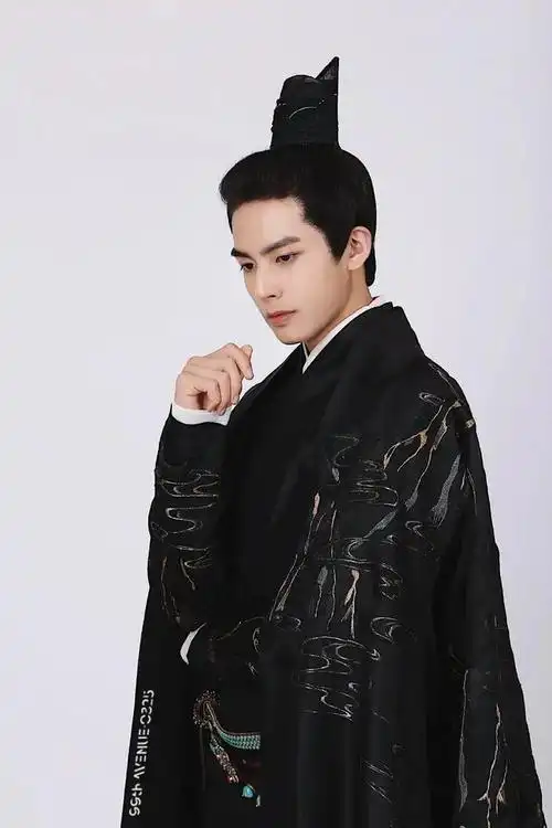 angelababy和宋威龙新剧《相思令》导演点赞宋威龙不适合男主博文