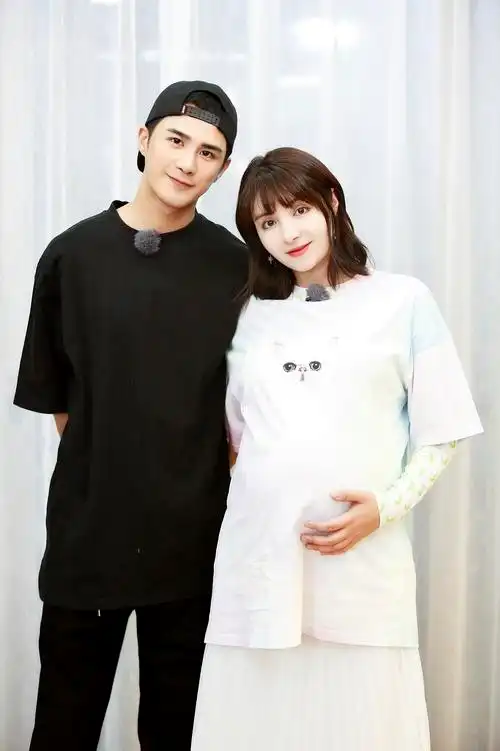 姜潮母子化身麦迪娜头号粉丝婆媳关系羡煞观众