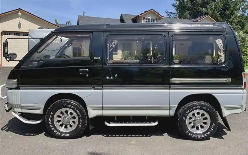 最耐用的柴油面包车(福特全顺低顶85万元)